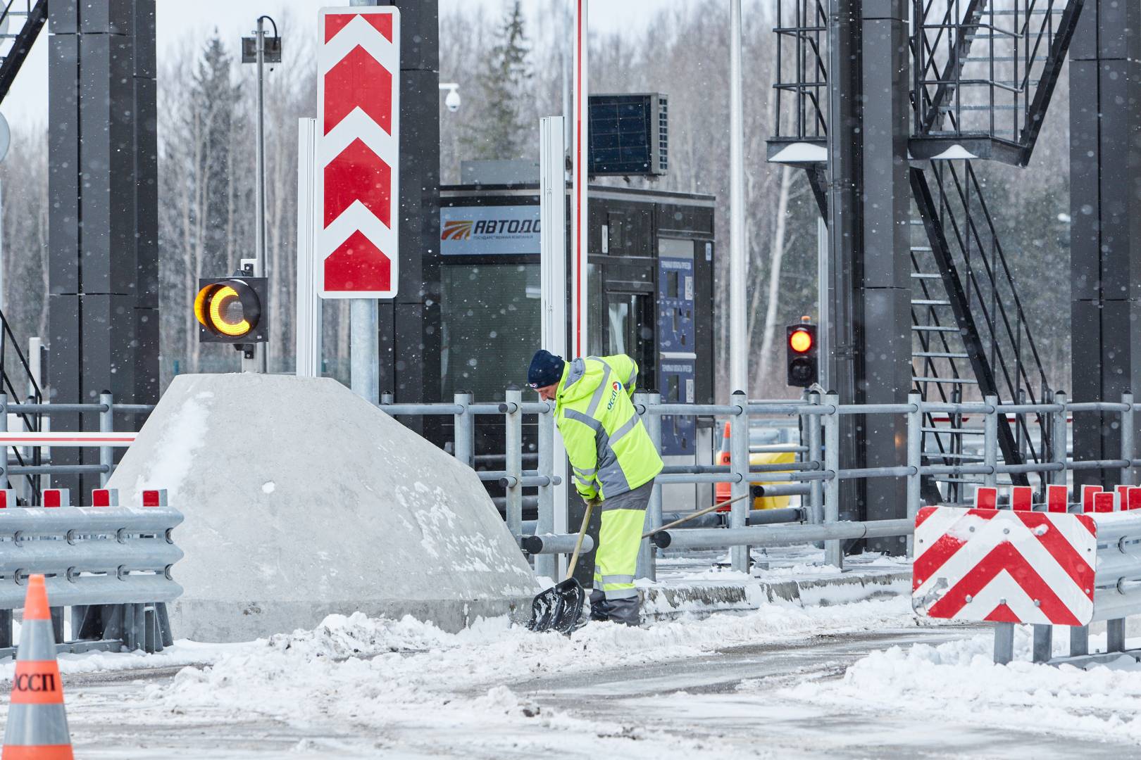 Toll Plaza on 330 km of M11 Neva